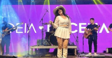 Deia Lucena se apresenta no Arraiá do Shopping Taboão neste sábado
