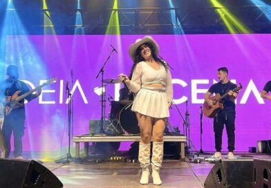 Deia Lucena se apresenta no Arraiá do Shopping Taboão neste sábado
