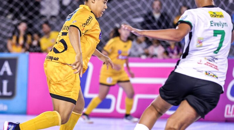 E.C. Taboão decide posição entre os líderes da Liga Feminina neste domingo