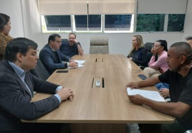 Câmara e Prefeitura prejudicam servidores com Lei que dificulta e diminui valor da aposentadoria