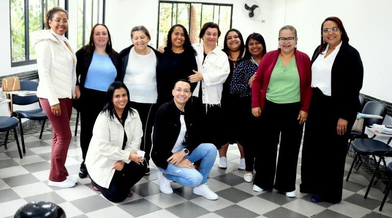 CMDCA de Itapecerica da Serra discute organização do conselho, prevenção à violência escolar e conferência municipal CMDCA de Itapecerica da Serra discute organização do conselho, prevenção à violência escolar e conferência municipal