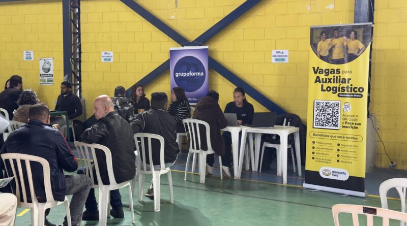 Itap Emprega Mais reúne cerca de 300 candidatos e oferece mais de mil vagas de emprego Itap Emprega Mais reúne cerca de 300 candidatos e oferece mais de mil vagas de emprego